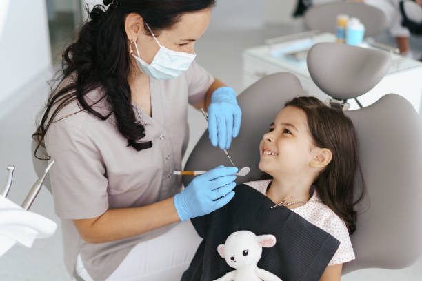 Best Emergency Tooth Extraction in Center Point, IA